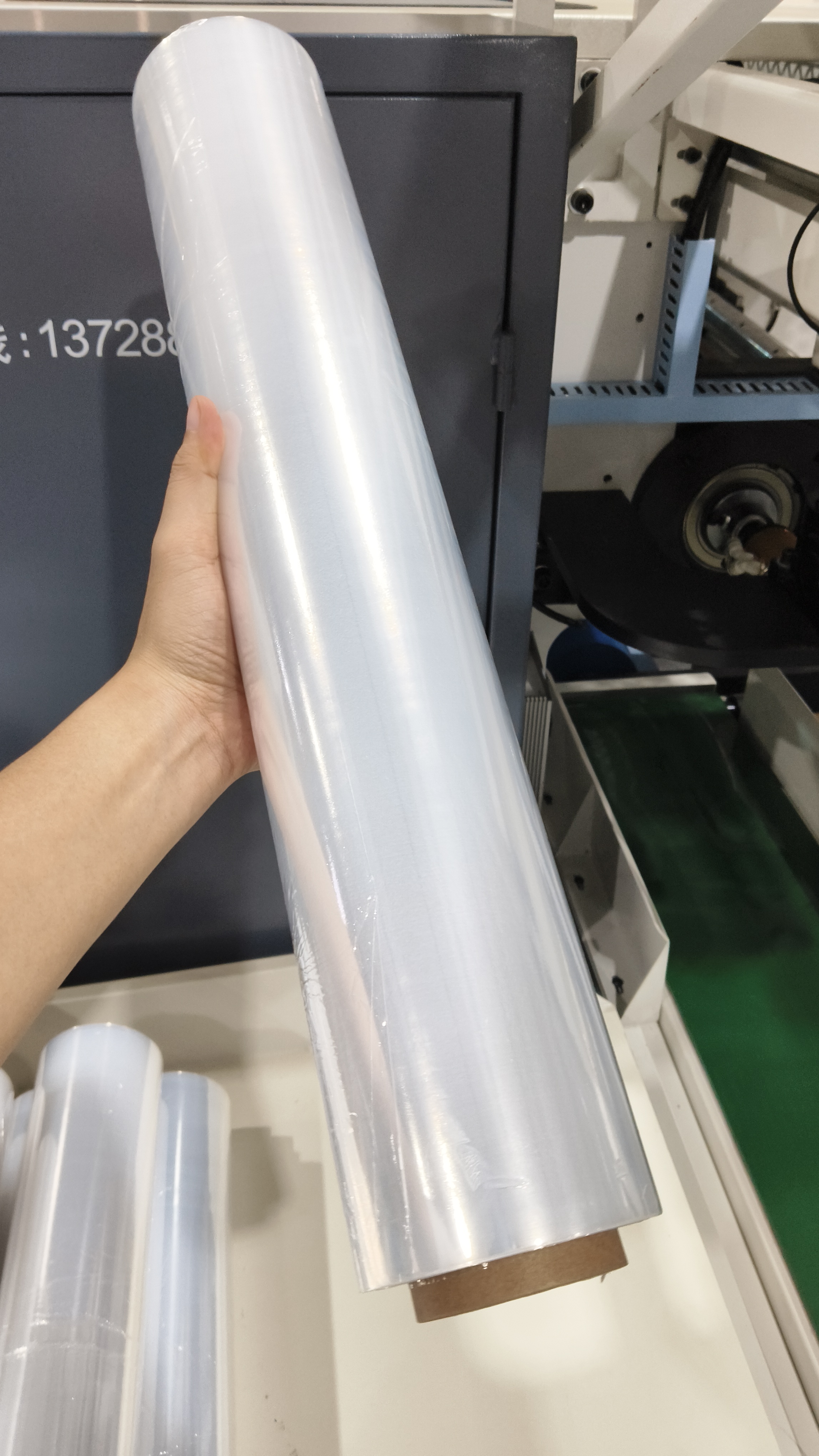 Film rewinding machine Film rewinding machine
