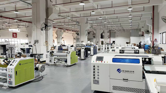 Fully automatic stretch winding film coreless rewinding machine manufacturer