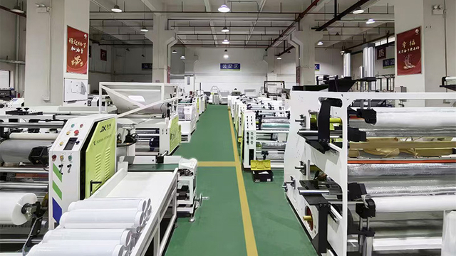 Fully automatic stretch winding film coreless slitting machine manufacturer