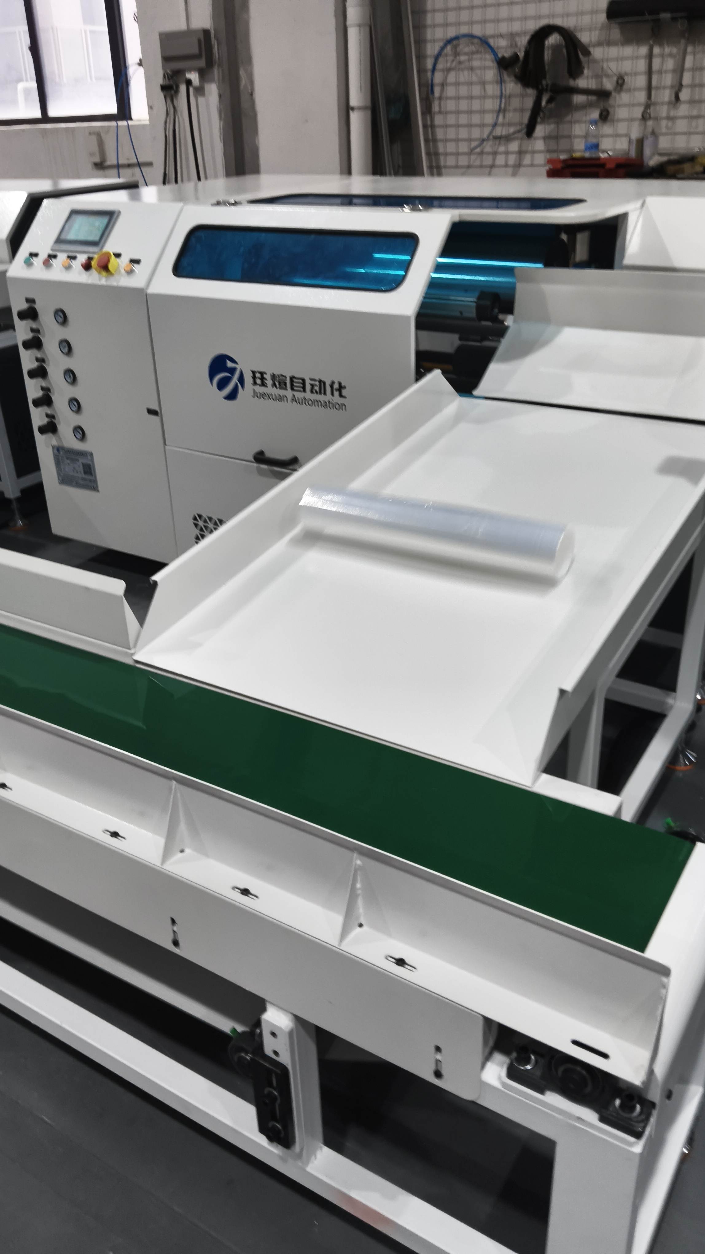 stretch film slitter rewinder machine