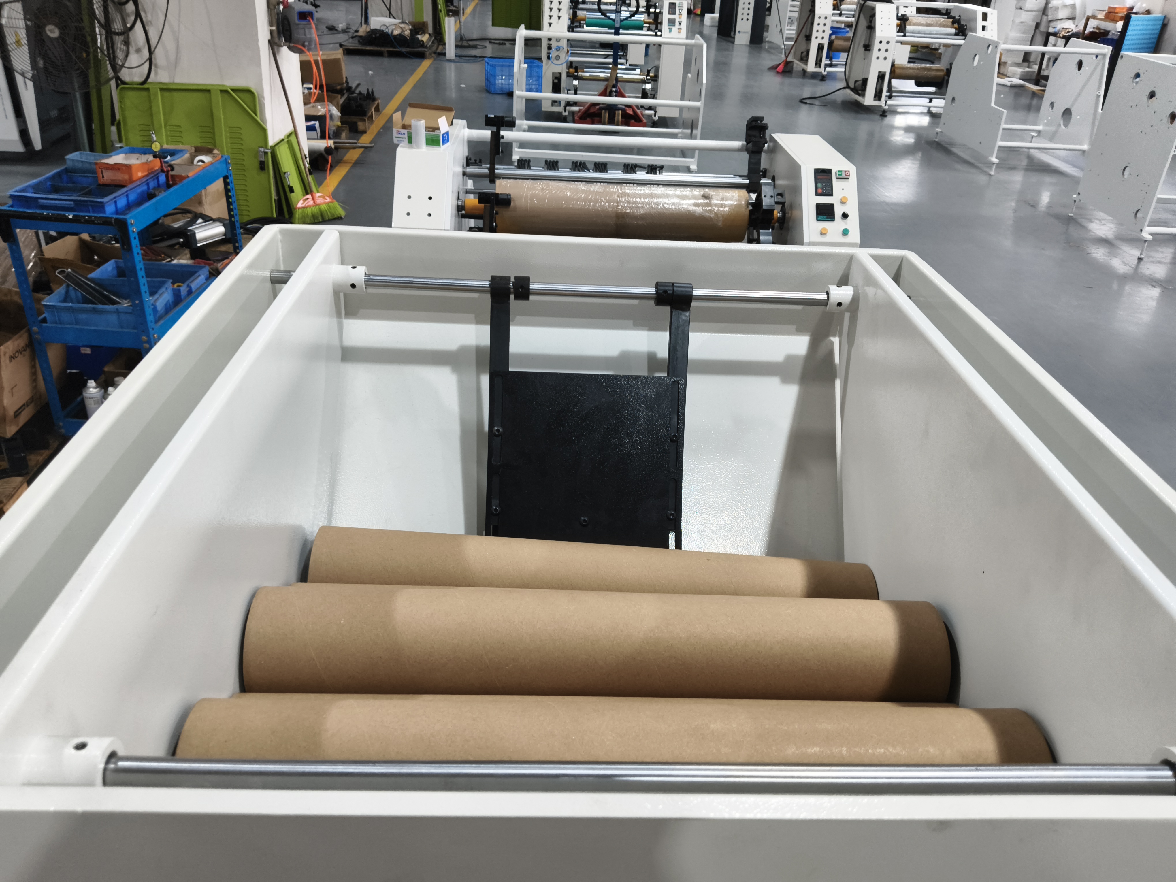 Fully automatic stretch winding film coreless slitting machine manufacturer