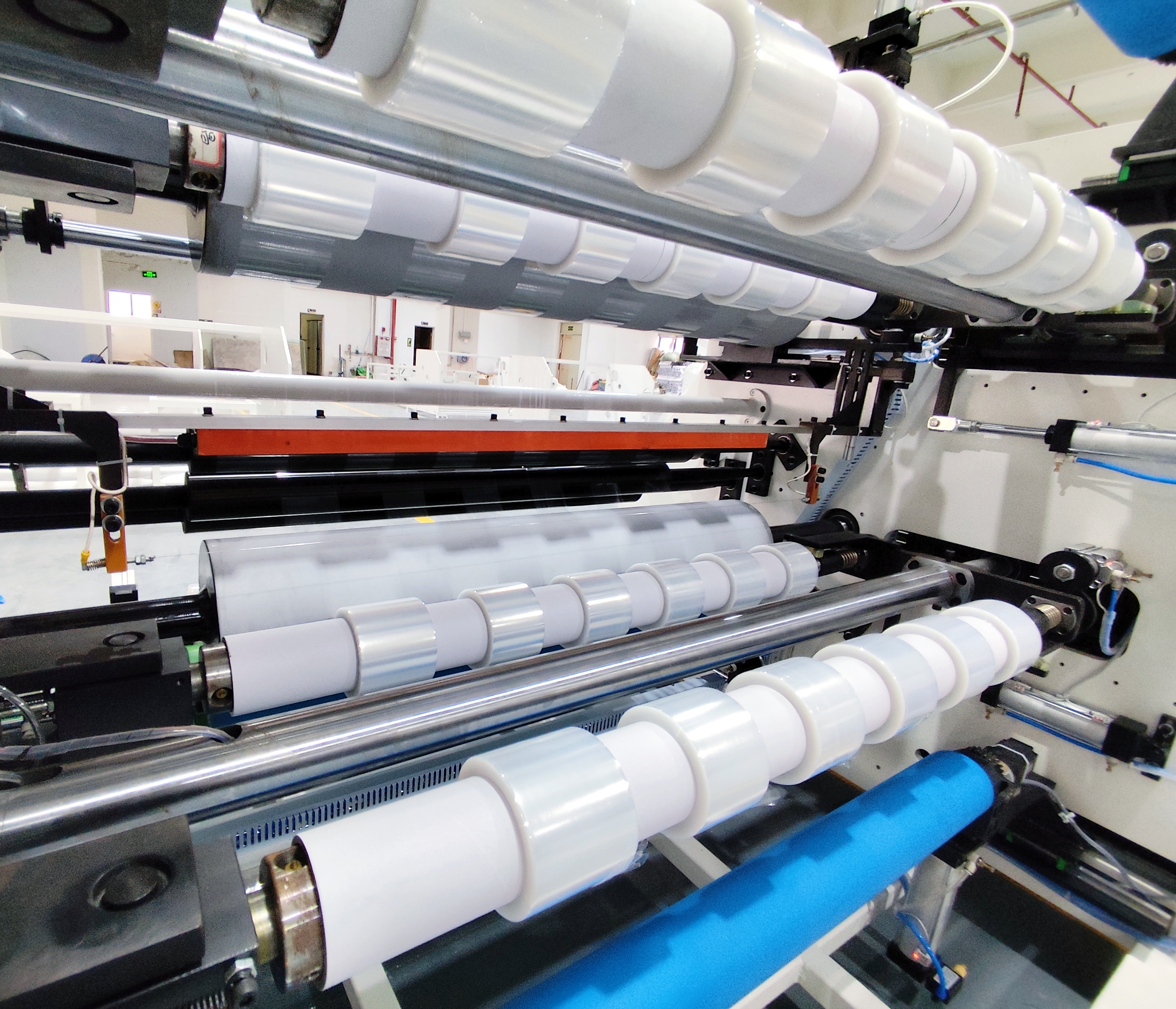 Stretch film Slitting machine.jpg